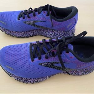Brooks Ghost Like New Purple Sz 9